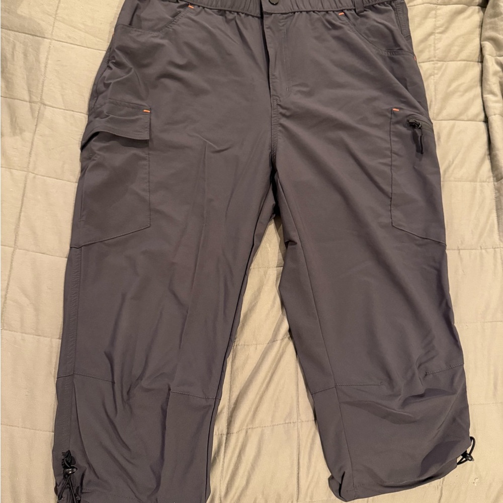 Women’s Gray Cargo Pants